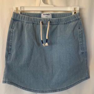 Old Navy NWOT Girl’s size 10 Jean skirt draw string with pockets
